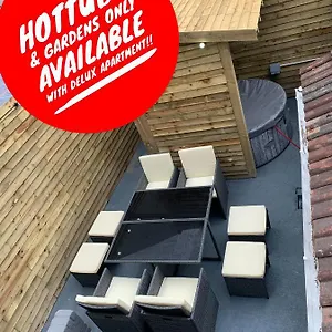 Apartment Luxury Hottub & Jacuzzi, Blackpool